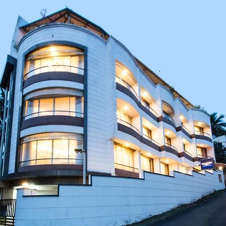 Cilantro By The Sea Hotel Thiruvananthapuram Ngoại thất bức ảnh